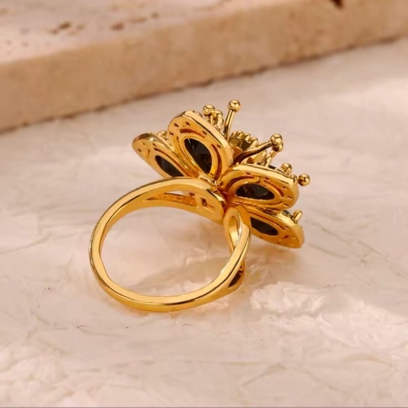 Hazel Floral Gold Adjustable Ring - Picture 5 of 6